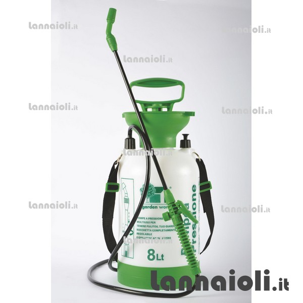 POMPA PLASTICA CON LANCIA LT.8 POMPA PLASTICA CON LANCIA LT.8